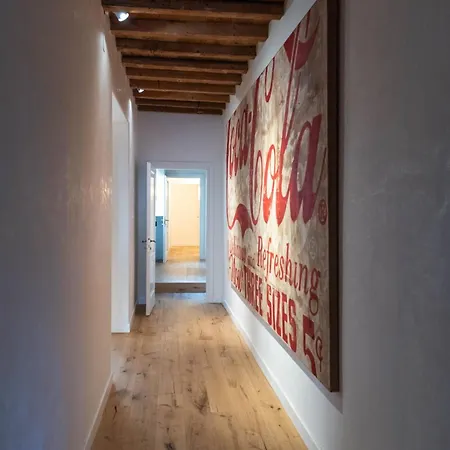 Masterpiece In Via Maggio Διαμέρισμα *